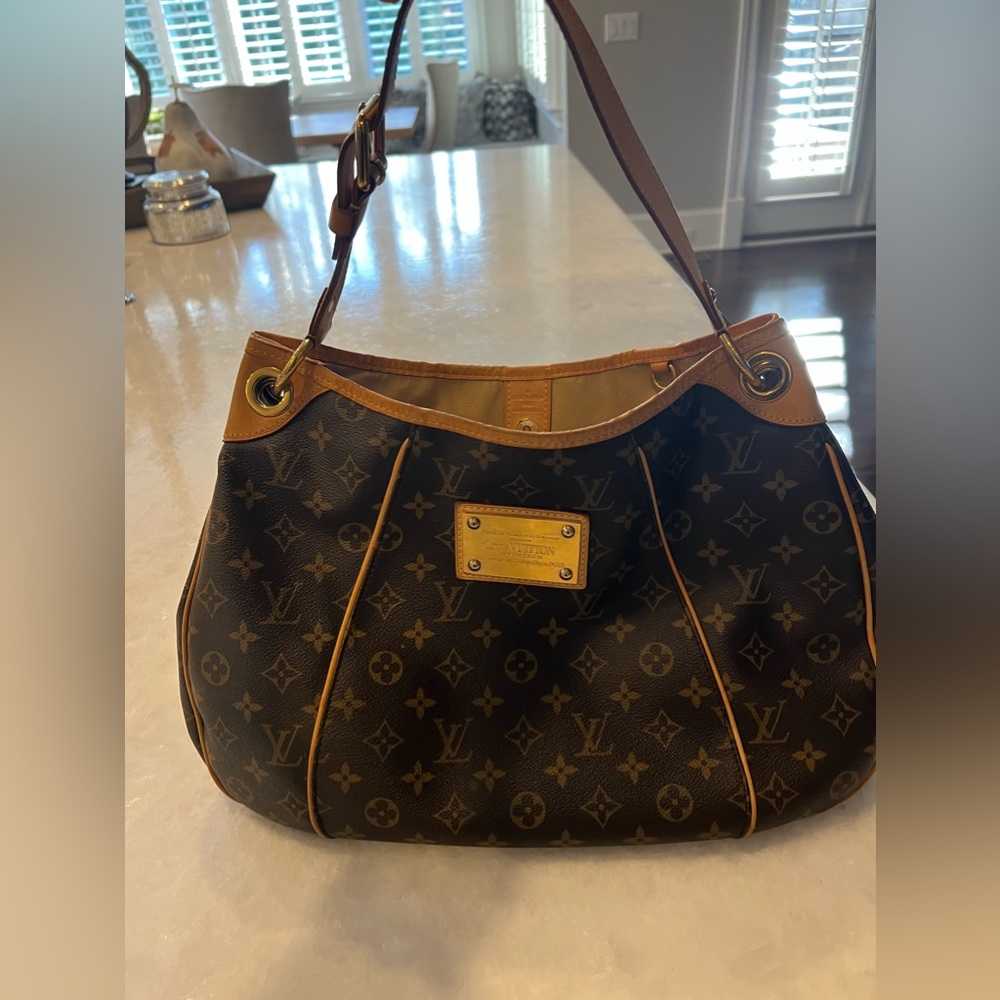 Louis Vuitton Monogram Galliera PM